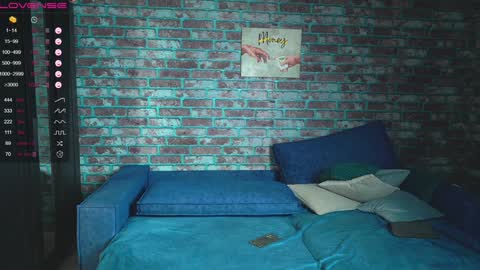 Mark online show from January 14, 11:37 pm