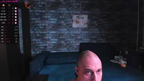 Mark online show from March 25, 2:15 am