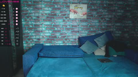 Mark online show from January 17, 9:06 am