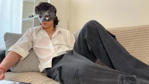 Mark online show from February 18, 9:51 am