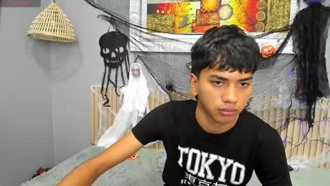 markbowie online show from October 18, 3:39 pm