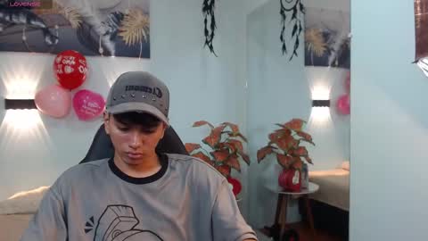 markbowie online show from February 11, 8:03 pm