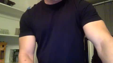 Snapshot of markk702 chatting on March 10, 2:17 am markk702 online show from March 10, 2:17 am