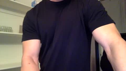 Snapshot of markk702 chatting on March 3, 6:18 pm markk702 online show from March 3, 6:18 pm