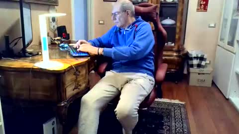 markmarkmark00 online show from March 11, 6:42 am