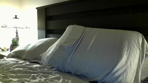 Snapshot of markzimmerman057 chatting on September 10, 5:06 am Mark online show from September 10, 5:06 am