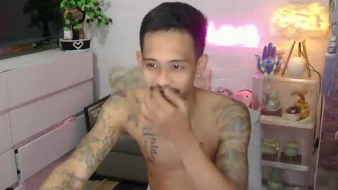 marlmoreno10 online show from April 16, 12:27 pm