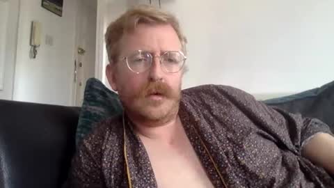 marriedmannextdoor online show from March 8, 10:39 am