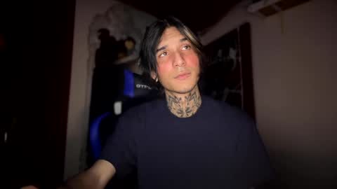   online show from December 18, 3:04 am