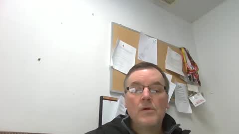 Snapshot of marty1688 chatting on December 16, 11:33 am marty1688 online show from December 16, 11:33 am