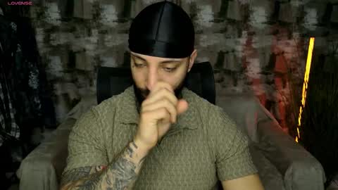 masculineguy69 online show from January 13, 7:35 am