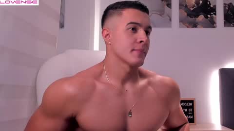 Mason Bennet online show from March 9, 9:35 am