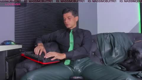 I am Massimo online show from April 14, 1:17 am