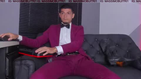 I am Massimo online show from December 15, 12:46 pm