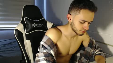 Snapshot of massimo_jiovano chatting on February 14, 3:26 pm massimo online show from February 14, 3:26 pm