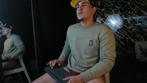 massimo_vidal online show from April 9, 6:36 pm