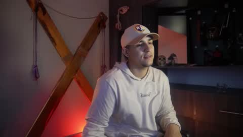 massimo_vidal online show from September 19, 1:00 pm