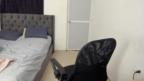 master_boy28 online show from January 8, 8:41 am