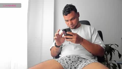 master_boy_1 online show from February 13, 5:51 pm