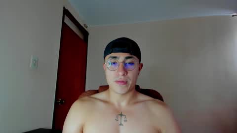 masterfiterotic online show from February 9, 8:02 pm