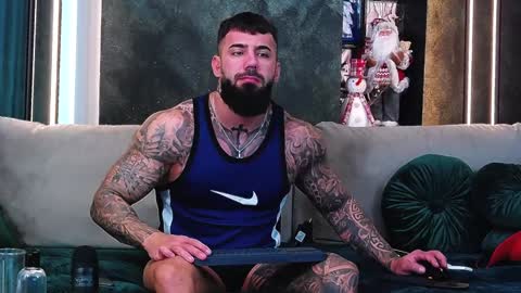 masterkingofmuscle online show from December 20, 11:10 am