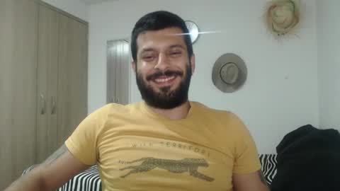 Snapshot of masterofinfatuation chatting on January 22, 4:23 am   online show from January 22, 4:23 am