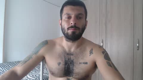 Snapshot of masterofinfatuation chatting on January 11, 8:10 pm   online show from January 11, 8:10 pm