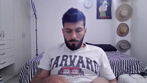 Snapshot of masterofinfatuation chatting on February 18, 3:43 pm   online show from February 18, 3:43 pm