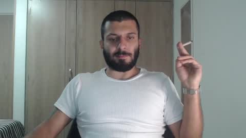 Snapshot of masterofinfatuation chatting on December 6, 3:08 am   online show from December 6, 3:08 am