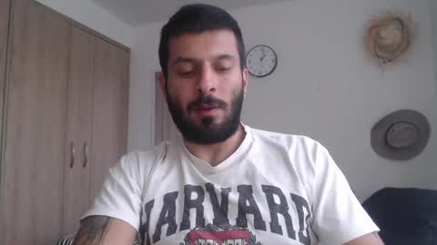 Snapshot of masterofinfatuation chatting on January 15, 10:57 pm   online show from January 15, 10:57 pm