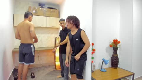 Team Cris Darwin- Fernando- Stiven- David online show from January 27, 11:32 am