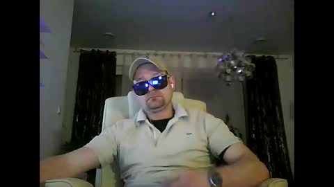 Marcel online show from December 16, 4:23 am