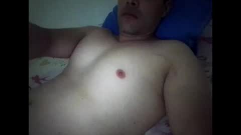 Snapshot of mateo2803 chatting on October 27, 4:15 am mateo2803 online show from October 27, 4:15 am