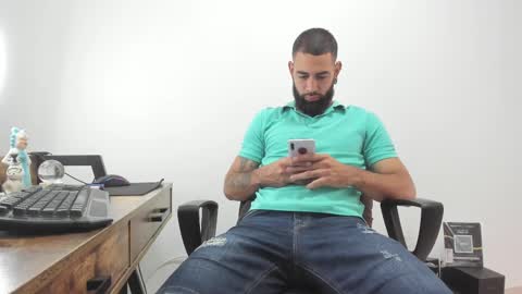 Snapshot of matheusbeard2 chatting on February 11, 5:18 pm Matheus     online show from February 11, 5:18 pm