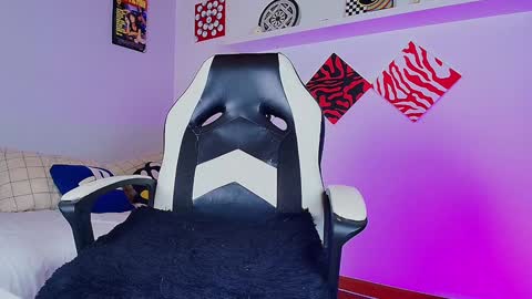 Snapshot of mathew_conelly chatting on January 22, 11:43 pm Matt online show from January 22, 11:43 pm