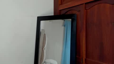 mathews_smith online show from March 31, 12:29 pm