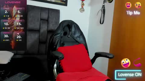 matt rodriguez92 online show from April 15, 7:58 pm