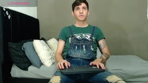 ---Matteo--- online show from April 3, 3:25 am