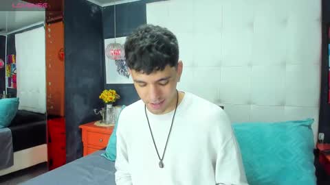 ---Matteo--- online show from October 4, 4:28 am