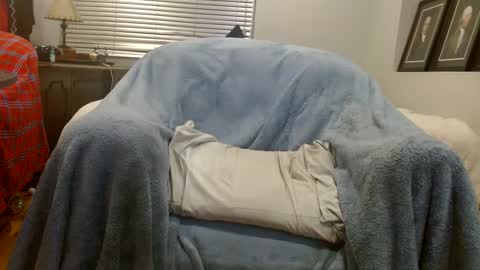 Snapshot of matterson23 chatting on September 12, 2:44 am matterson23 online show from September 12, 2:44 am