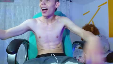 Snapshot of matthewboy_ chatting on January 14, 8:09 am MatthewBoy online show from January 14, 8:09 am