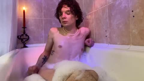 Matthew online show from January 9, 7:08 pm