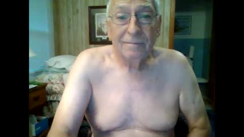 Snapshot of maturecouple1954 chatting on September 13, 11:33 am SXECPL55 at G mail Dot Com online show from September 13, 11:33 am
