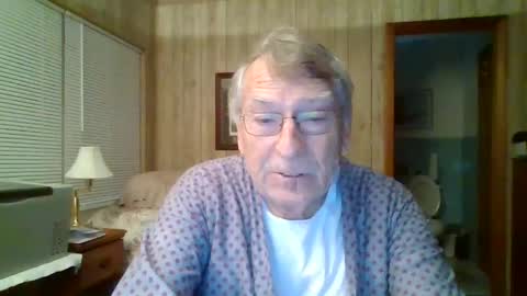 Snapshot of maturecouple1954 chatting on February 2, 8:02 am SXECPL55 at G mail Dot Com online show from February 2, 8:02 am