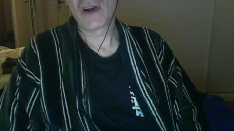 maturehotman online show from January 5, 8:00 am