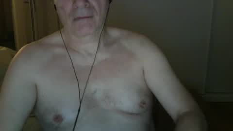 maturehotman online show from January 26, 7:42 am