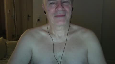 maturehotman online show from February 9, 7:16 am