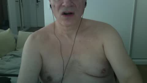 maturehotman online show from February 1, 9:54 am