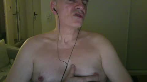 maturehotman online show from February 25, 7:14 pm