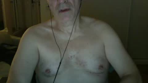 maturehotman online show from December 15, 5:45 am